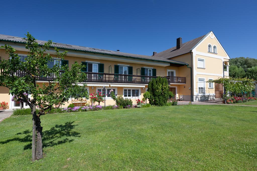 Pension Seepanorama Weiden am See Exterior photo